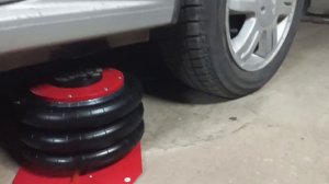 купил пневмо домкрат