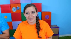 TINY VS GIANT! HOT VS COLD! CANDY PIZZA! Epic 1 Hour Food Challenges!!