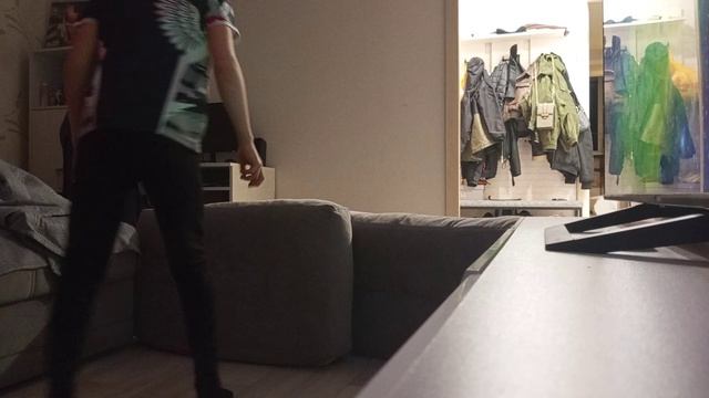 убеги от деда