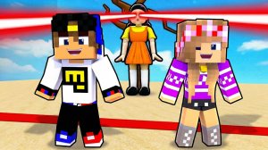 МОЙ ДРОН снял ИГРА В КАЛЬМАРА в МАЙНКРАФТ НУБ И ПРО ЭВОЛЮЦИЯ ВИДЕО MINECRAFT Евгенбро