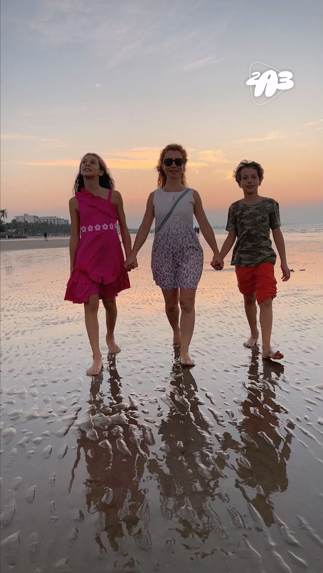 😎 Пока вы СИДИТЕ В ШКОЛЕ, мы СПРЯТАЛИСЬ здесь!