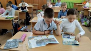 Журнальный вернисаж в 1Б классе