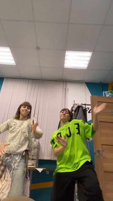 Почему эта песня такая вайбовая? #ЯВтанцах #Танцы #ВероникаПетрова #Танцовщицы #DanceDanceDance #Мил