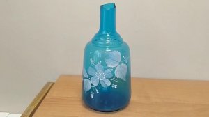 голубой графин