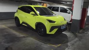 Беженец🇮🇩Бали. БЕРЕМ МИНИ-ЛАМБОРГИНИ И ЕДЕМ В АМЕД! ВЫБИРАЕМ ПЛАТЬЯ. ВЕНГЕРСКИЙ ГУЛЯШ ПО-БАЛИЙСКИ.