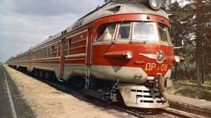 В ПОЕЗДЕ: СТУК КОЛЁС И ДОЖДЬ