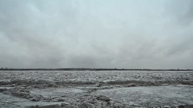 Ледоход в Томске 2026