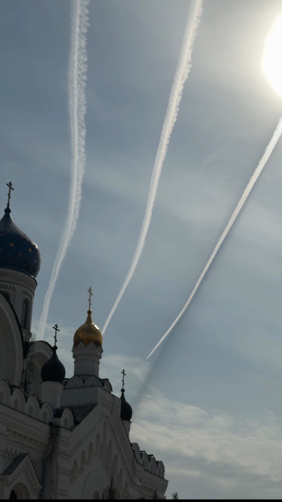 Всех с праздником Светлой Пасхи! И со Всемирным днем космонавтики и авиации 👋