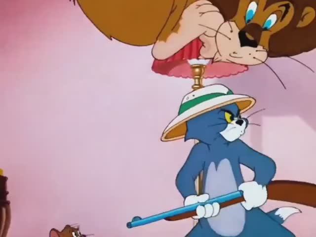 Tom  Jerry  Tom Messed With The WRONG Mouse! 