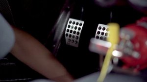 Detailing a Ferrari F40 with Auto Attention