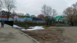 Вдалеке сияют златом церкви нашей купола