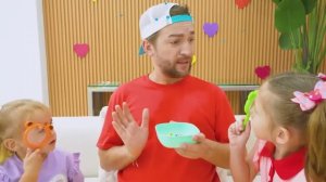 Дети и конфеты