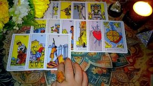 Кто обо мне постоянно думает? Таро заметки судьбы гадание на картах