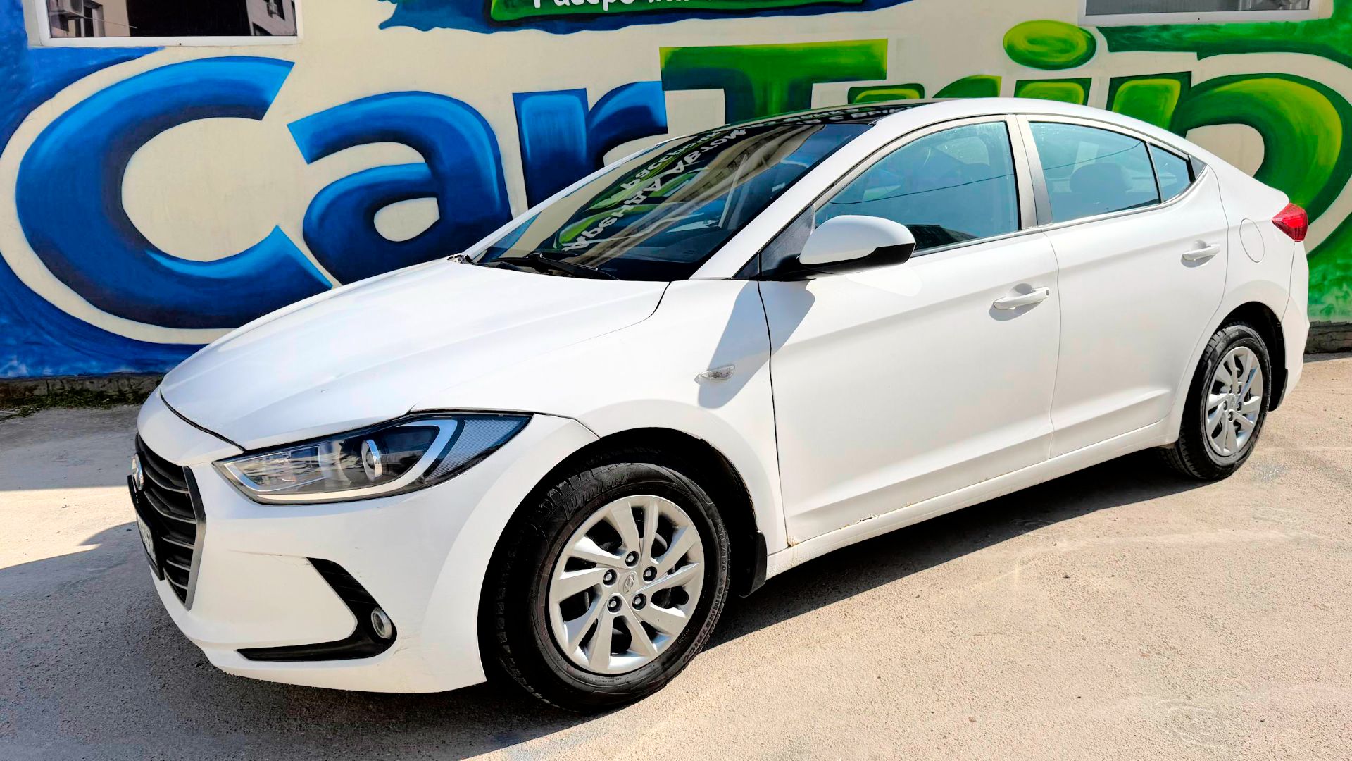 Обзор авто Hyundai Elantra.