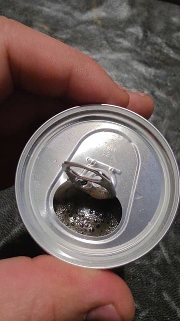 Доктор Пеппер по вкусу как кола с привкусом вишни и миндаля. Как по мне, 5/10, но тут на любителя. #