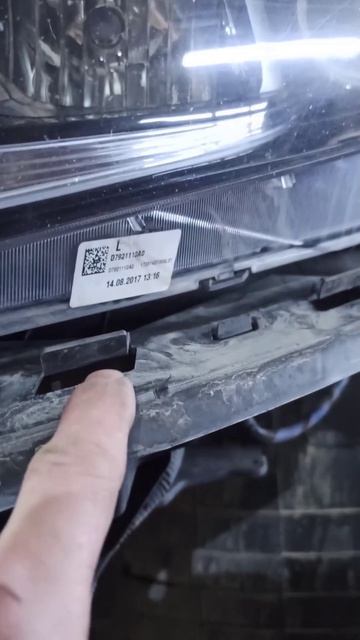 Снятие переднего бампера Хундай Тусан.