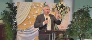 «Мир посреди бури, или когда церковь разваливается» - Киссер Виталий