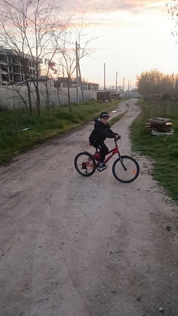 я учу вас дривтить на велеке