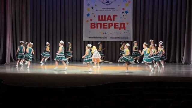 Выступление образцового хореографического коллектива Порыв