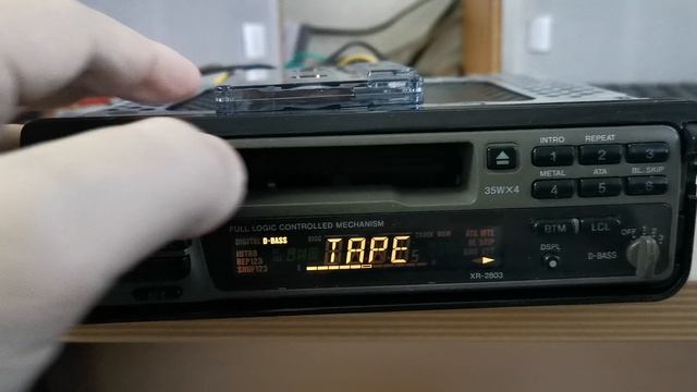 Sony XR-2803