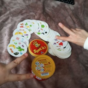 кто за кого