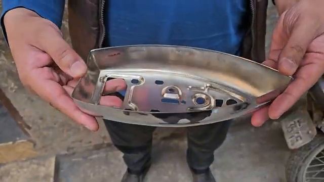 Производство утюгов.