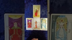 Таро расклад для Близнецов на май 2026 года