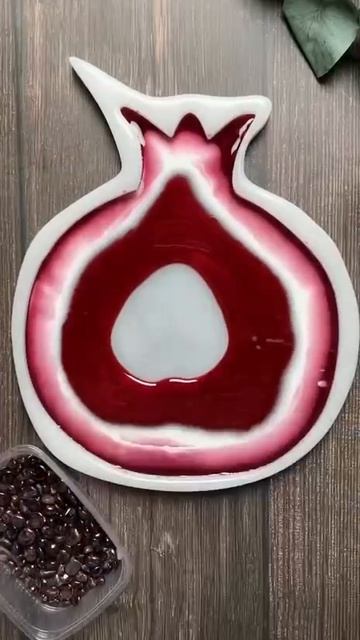 туториал на гранат из смолы (видео не моё 🩷)