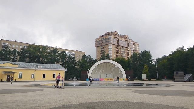Новосибирск. Музыкальный фонтан в центральном парке. Релакс.