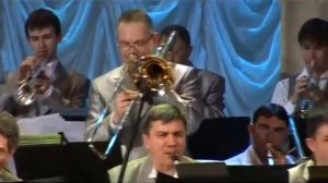 How Hight The Moon - Елена Дорохина и Астраханский джаз оркестр