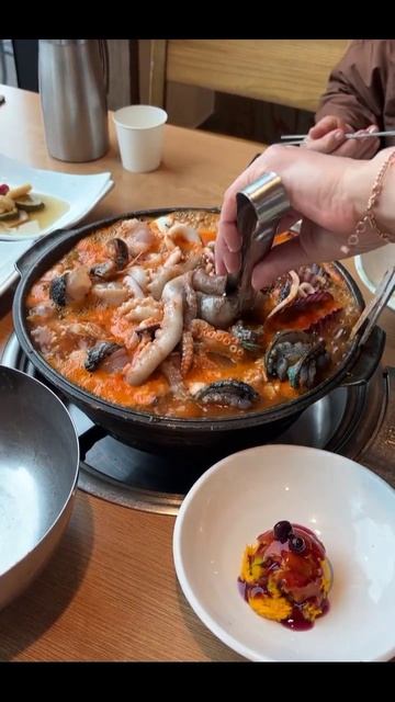 Съедобно всё, что шевелится 🙃