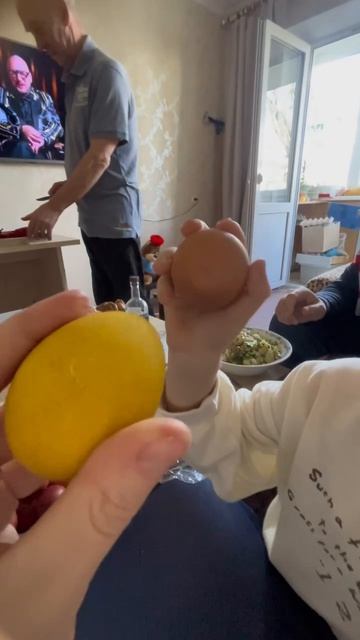 Всех поздравляю с великим праздником Пасхой!  Христос Воскресе!  Мы сходили в церковь и к родителям