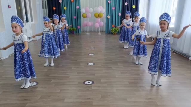 Танец с деревянными ложками  