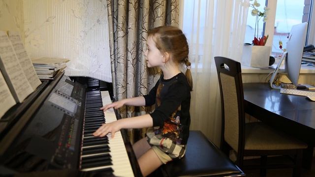 ЛИФТ (Пицца cover). Дети поют. Виктория Викторовна 6 лет