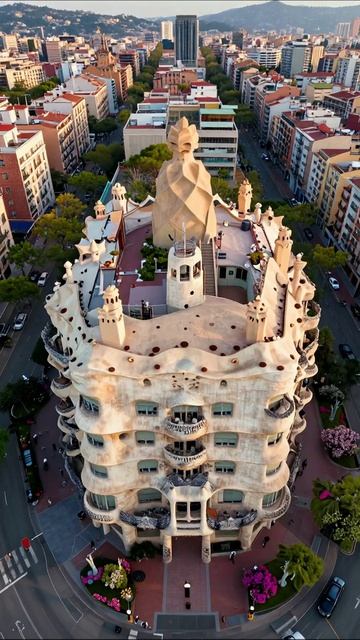 Уникальная архитектура Гауди: дом Батлло #архитектура #Гауди #Барселона