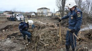 Оползни отрезают от большой земли целые села. Спасатели ликвидируют последствия паводков в Дагестане