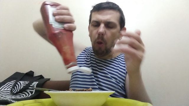 Мукбанг лапша Петра фасоль и мясо индейки