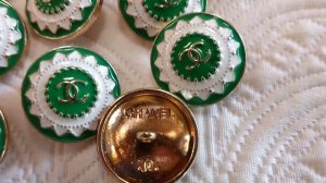 Пуговицы зелёные к 28