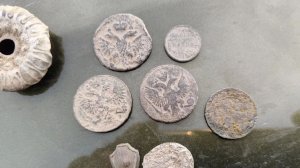 Денга одна за другой