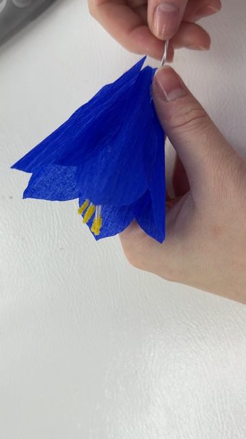 Цветок из крепа своими руками #diy #творчество #pinterest #handmade