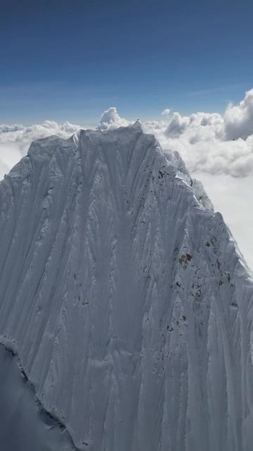 Гора Бланка - 5947 метров - перуанские Анды