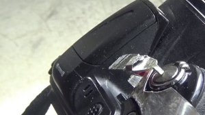 Nicon coolpix  L830  Устройство для спуска затвора с помощью троссика.