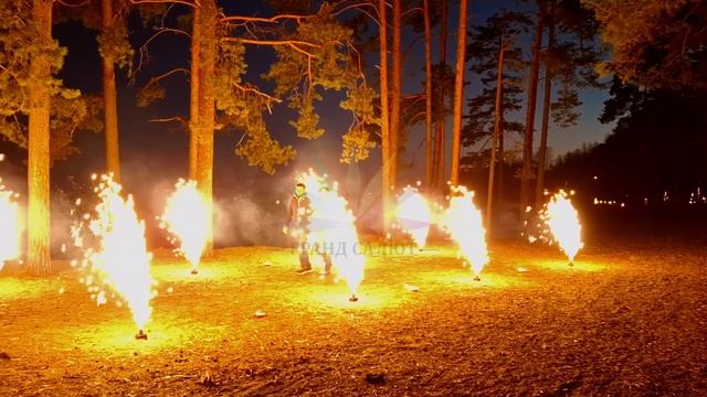 Дорожка из 10 фонтанов и 6 костровых чаш