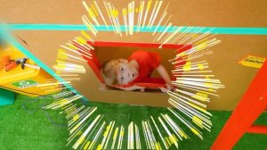 Ники и Крис - любимые истории с младшим братом