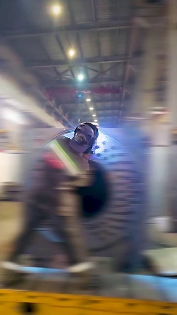 Врываемся в новую рабочую неделю TEPLO! #teplo #завод  #цех #производство #сварка