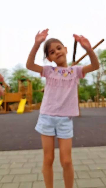 скоро лето надо подумать о новом месте отдыха  а ты куда поедешь отдыхать? 