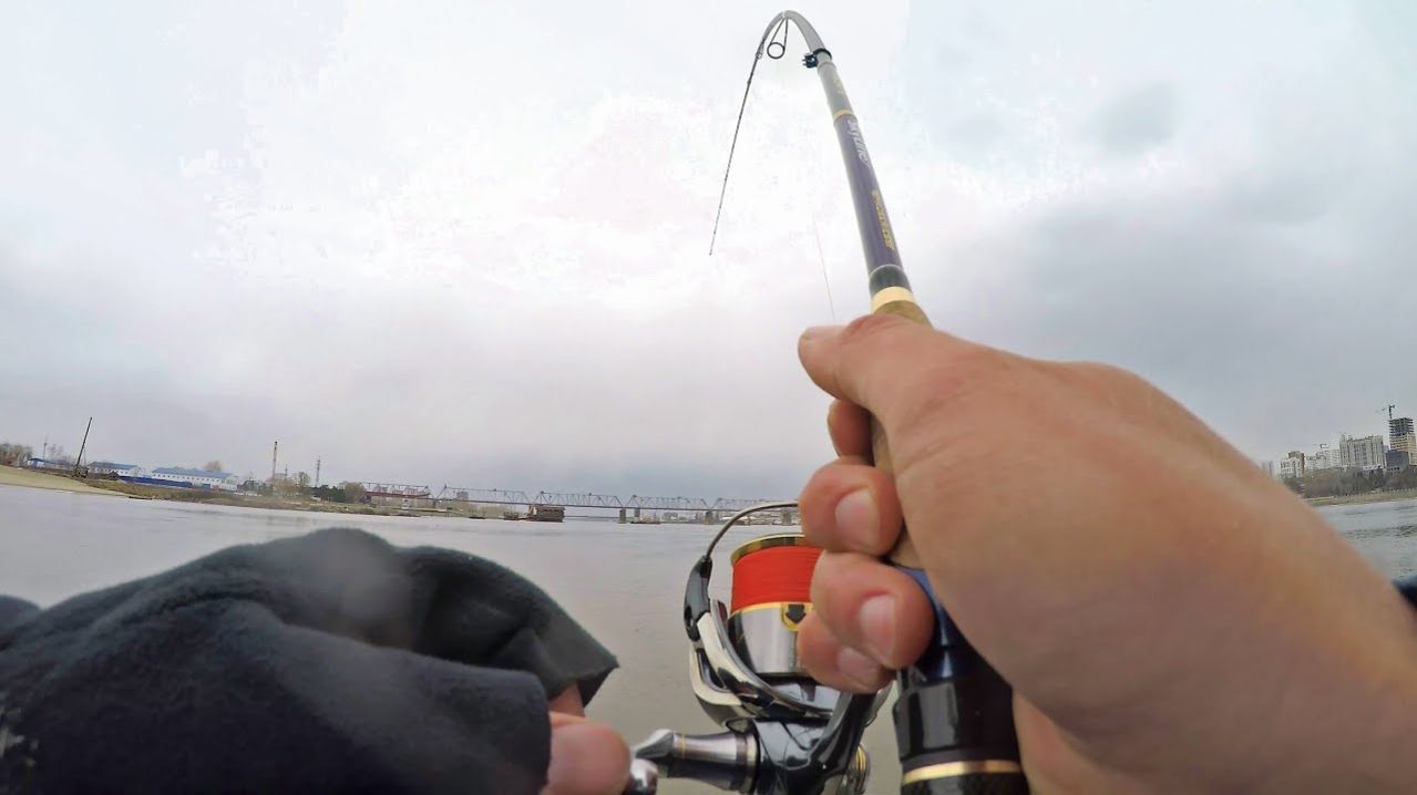 Надо было сразу СТАВИТЬ ТАКУЮ ЖЕ ПРИМАНКУ! Поучительная рыбалка для Сибиряка 007 😫