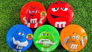 Мультики для детей. Конфетки в 5 ярких больших баночках M&M's. Мультики конфетки для малышей