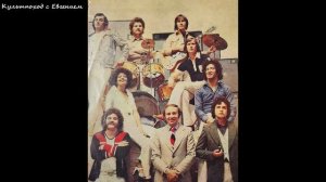 Музыкальный глобус - пластинка 1979 г. с кавер версиями иностранных хитов и оригиналы этих песен.