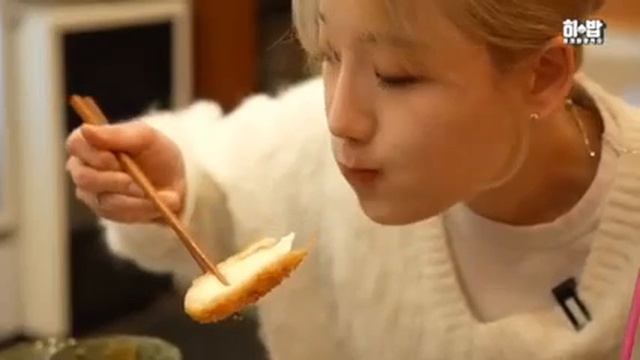 Мукбанг куриные отбивные, отбивные с сыром Еда на камеру